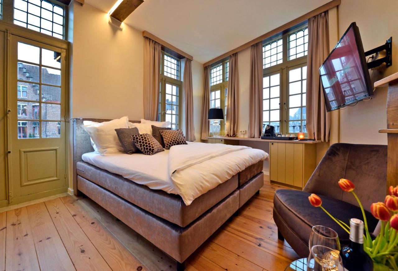 Bed & Breakfast With A View 2*